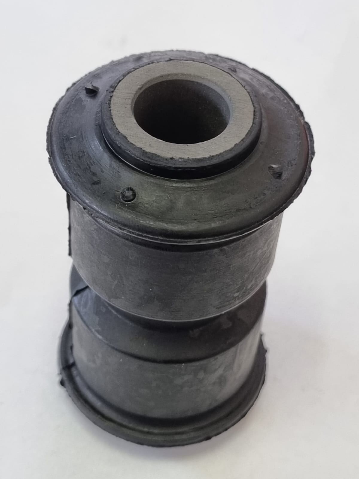 0003210450 - BUJE ELASTICO TRASERO