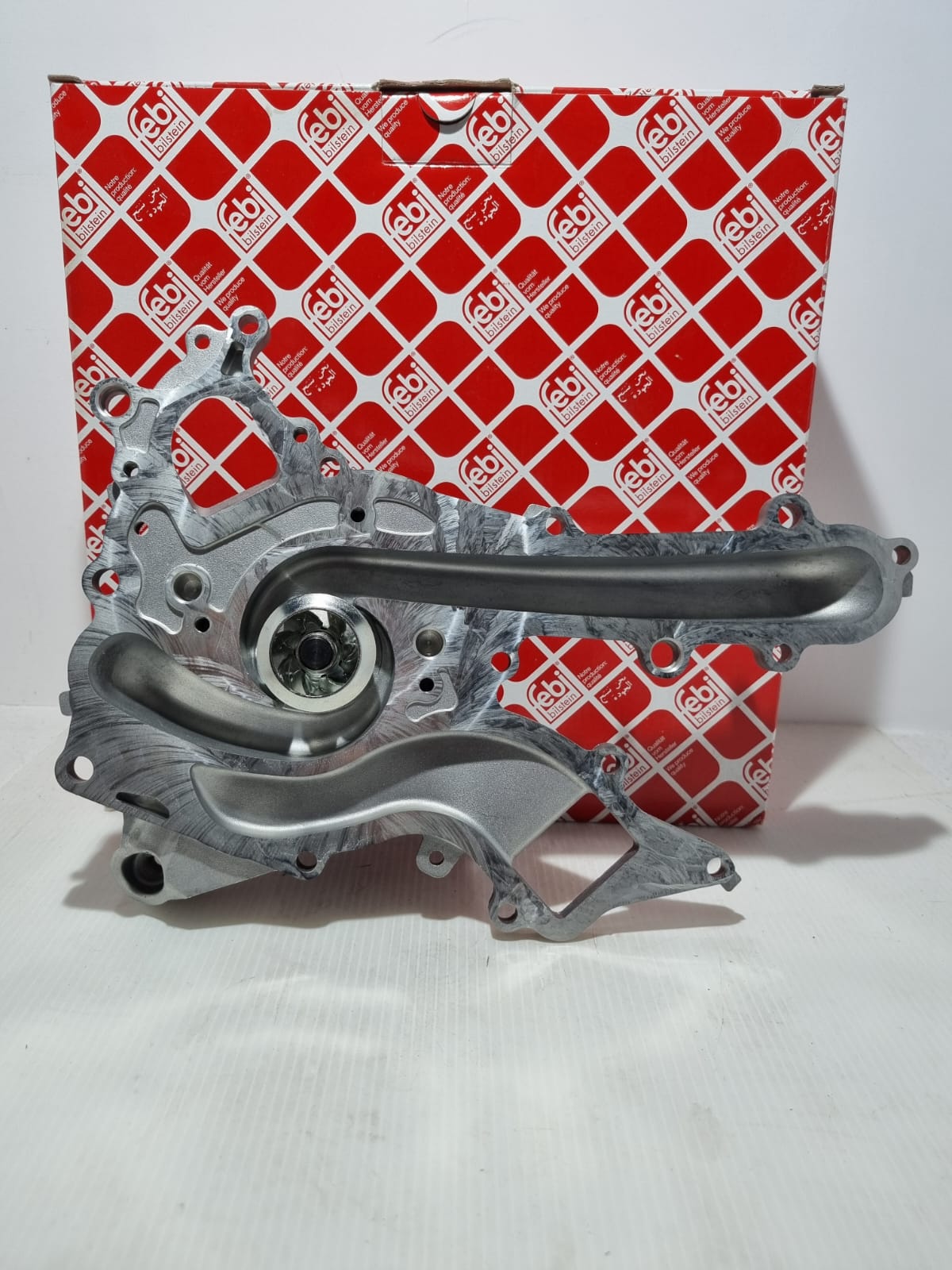 2762001301 - BOMBA AGUA 